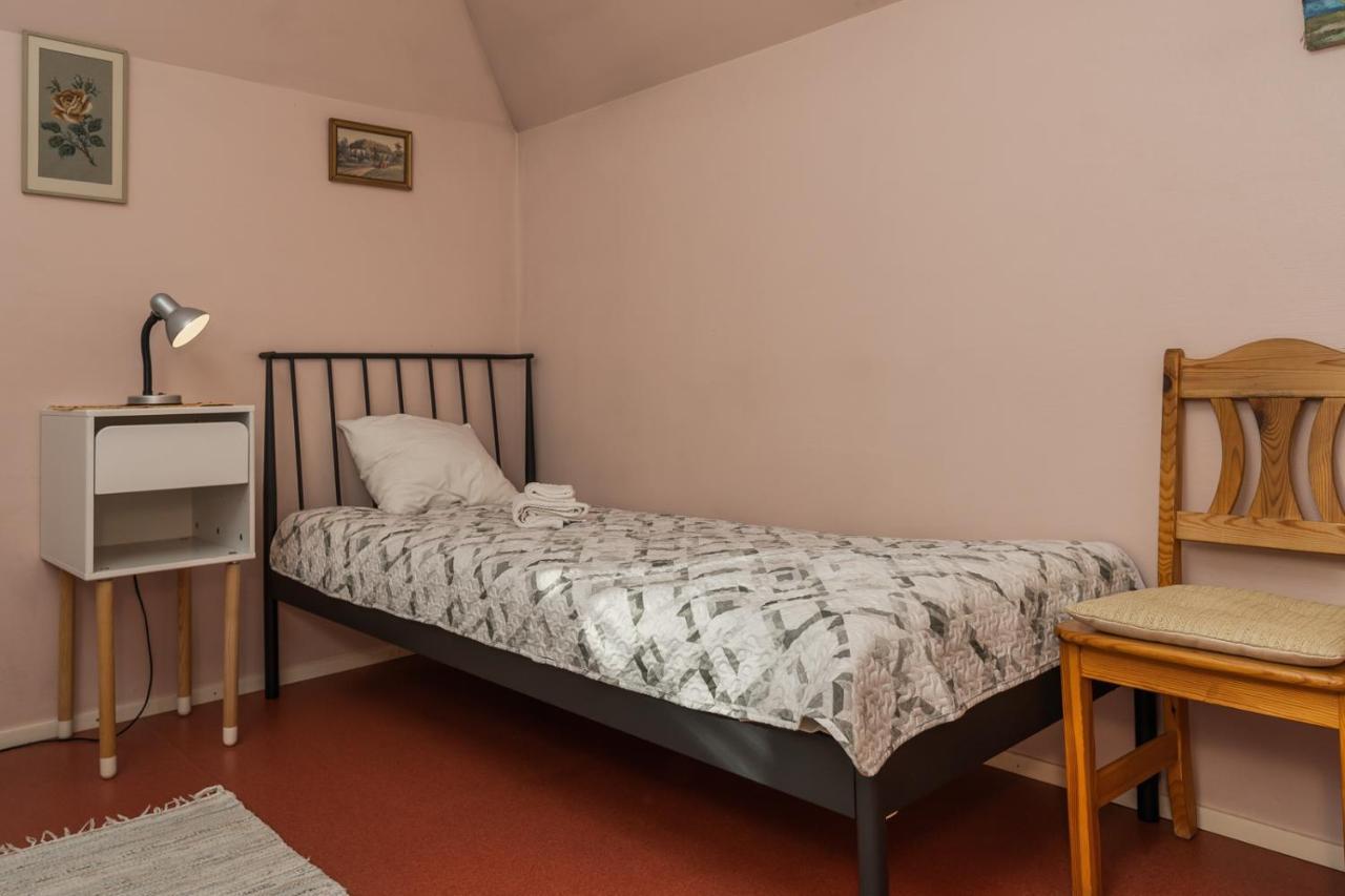 Guesthouset Pueha Vaimu Kuelalistemaja *